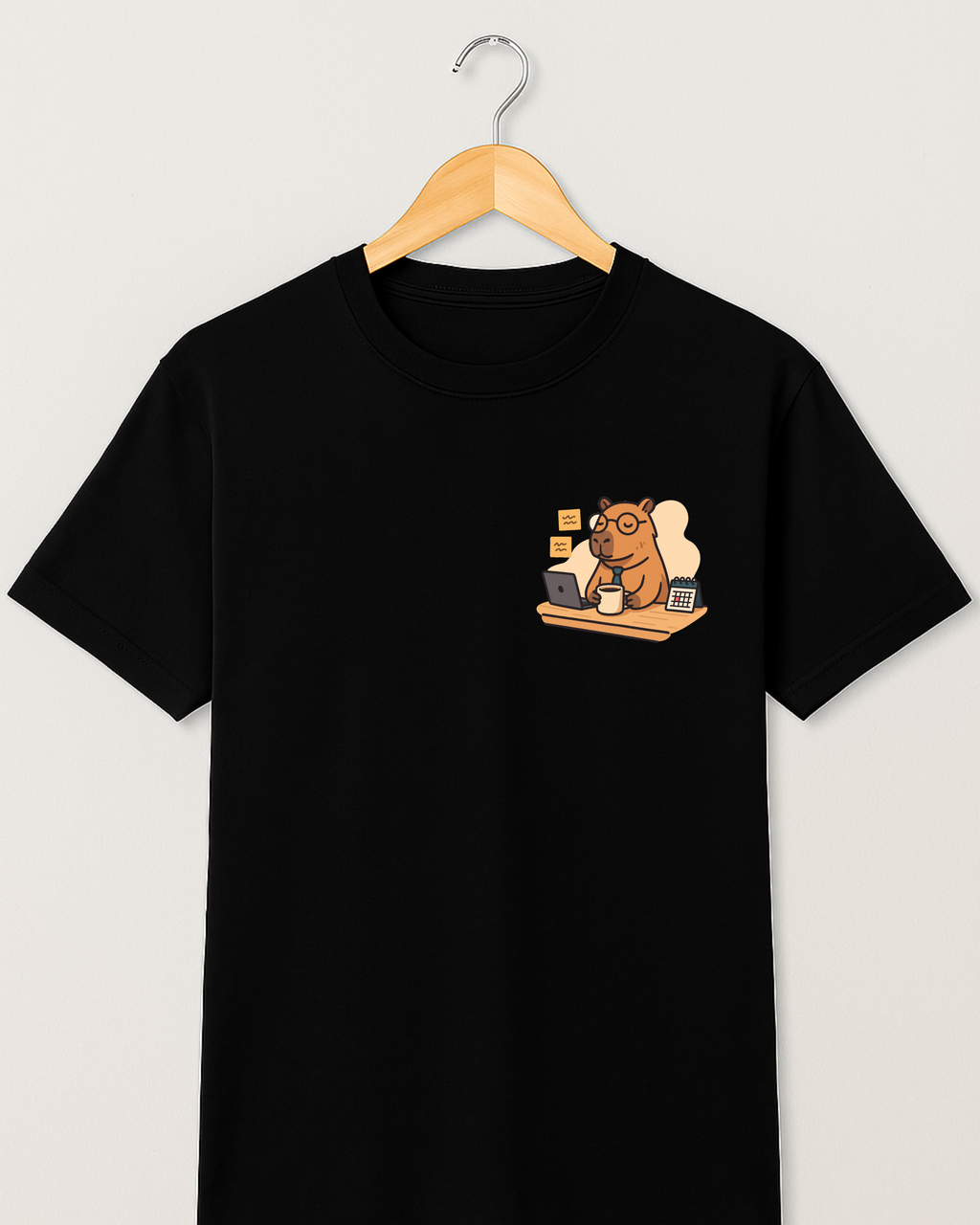 Playera CapiCeo – Capibara Godín con Café | Humor de Oficina Unisex